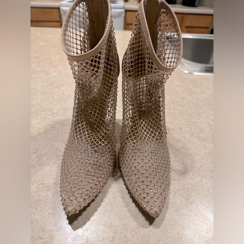 CHARLES BY CHARLES DAVID
PURSUE WOMEN'S MESH
EMBELLISHED STILETTO BOOTIES